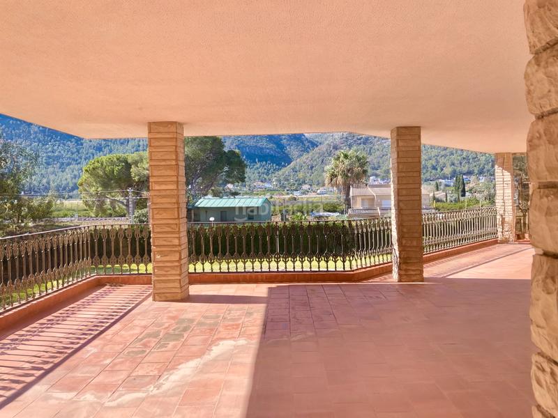 Foto 3bc7d90f-7c4a-4e7d-a059-6fad50c2d6f5. Chalet  soñado en la urbanización santa marta, un oasis privado en Gandia