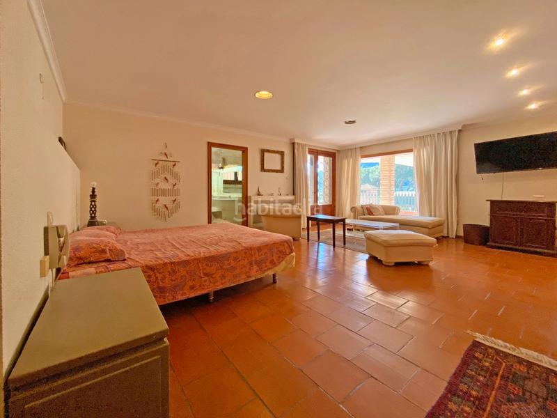 Foto 4ea98d83-c863-40be-934b-e373cc0d5cdc. Chalet  soñado en la urbanización santa marta, un oasis privado en Gandia