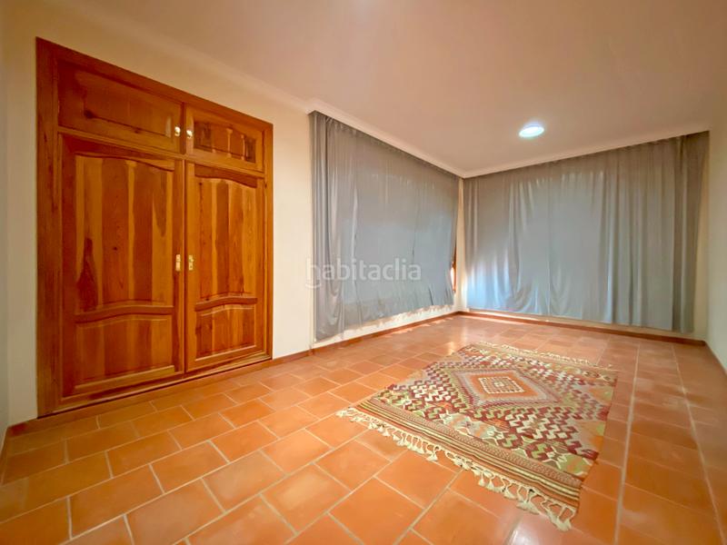 Foto 746837f5-84cb-41d9-9a42-8eabb9dad409. Chalet  soñado en la urbanización santa marta, un oasis privado en Gandia