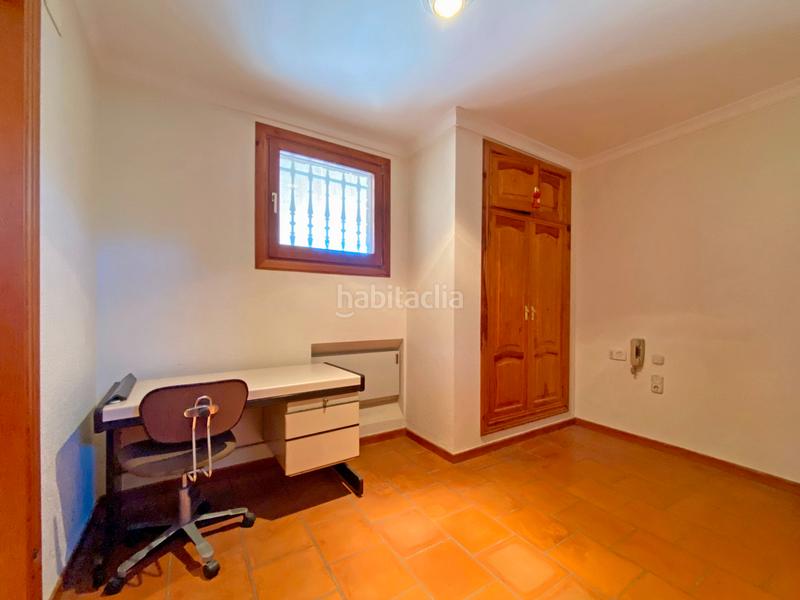 Foto d49d5579-441c-4f49-acf5-4d229d070ea5. Chalet  soñado en la urbanización santa marta, un oasis privado en Gandia