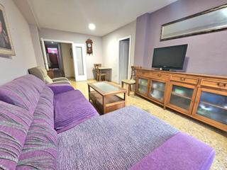 Pis en Corea. Amplio piso en ganda