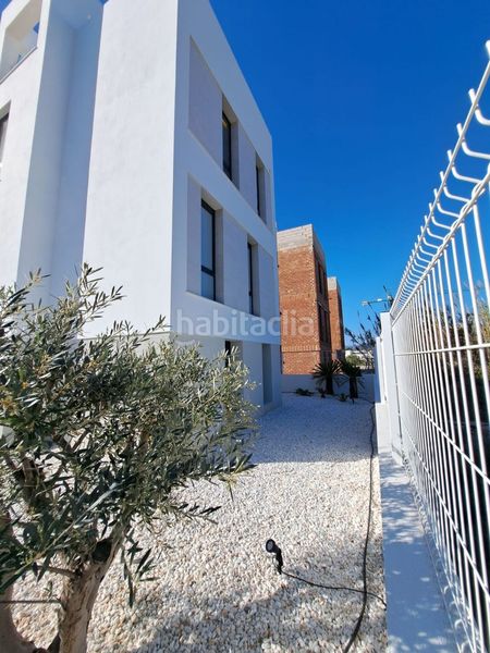 Foto bbd55294-2788-46e1-b563-035704f7c2e1. Casa a Oliva playa Oliva