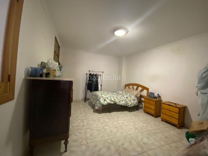 Foto 640441b7-b398-4216-965c-3860fd0fbe1a. Casa adossada a Oliva pueblo Oliva