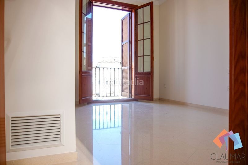 Foto 0e7d5943-ebb3-4591-8c12-46a42755e075. Casa amb calefacció a Centro Histórico Gandia