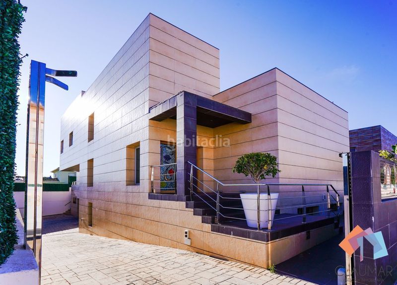 Foto 7c72695b-1228-4928-9069-f97569f838a1. Casa amb calefacció a Park Nord - Casona Gandia