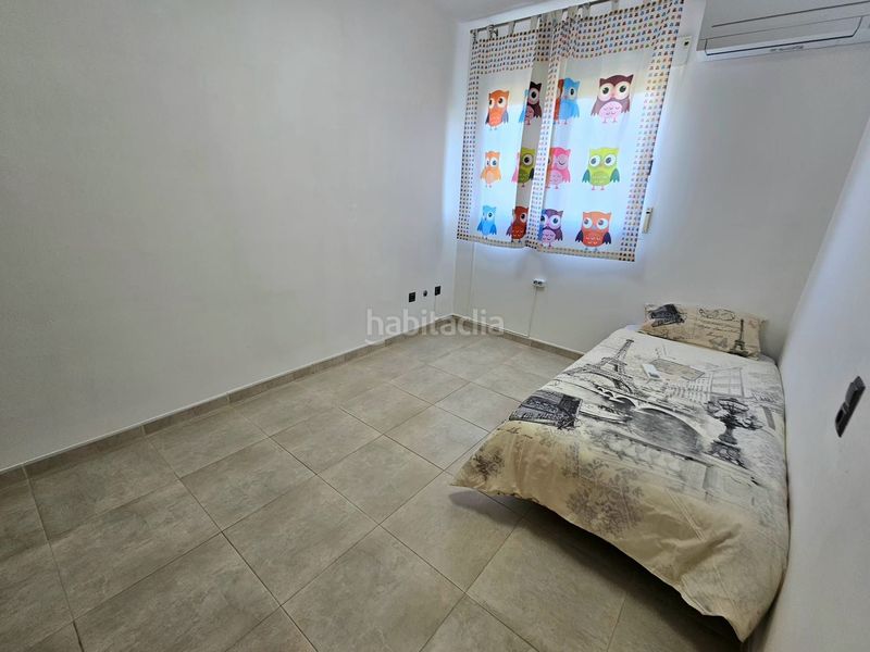 Foto a45a0e07-60eb-4bdb-ba24-03d1d2410cd9. Casa adossada amb calefacció aparcament piscina a Almoines