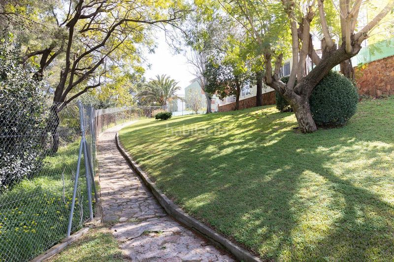 Foto c7d768b5-ec6e-459a-8dc9-ef822dc350f3. Casa adossada amb calefacció aparcament piscina a Almoines