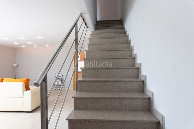 Foto d53f5628-f148-4628-b273-5e4364ac458a. Casa adossada amb calefacció aparcament piscina a Almoines
