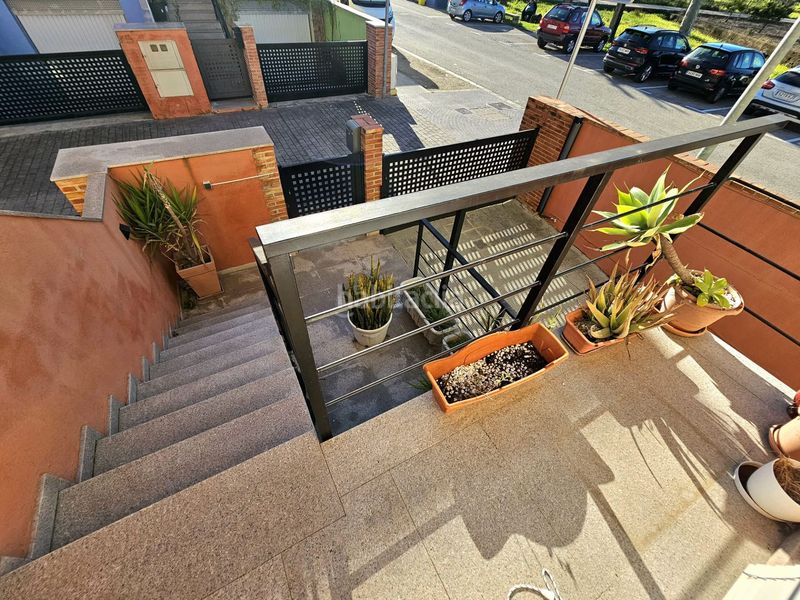 Foto d716110c-eb3a-4dac-bf92-4a6bedcbcf15. Casa adossada amb calefacció aparcament piscina a Almoines
