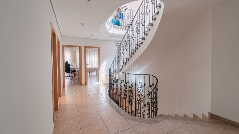 Foto 381220f3-124b-4151-a5f7-170ec42c8f13. Casa amb calefacció a Plaza Elíptica - República Argentina Gandia