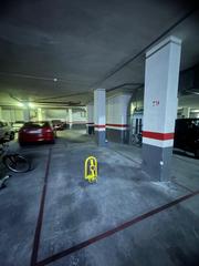 Parking coche en Corea