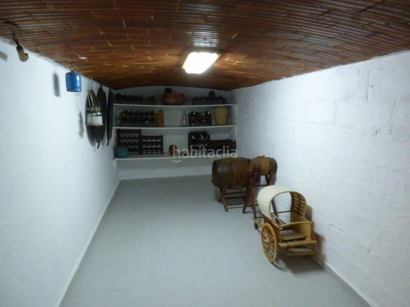 Foto 1ea396c9-efd2-4999-b73b-0dc0db4fad80. Xalet amb calefacció aparcament piscina a El Bosque Chiva