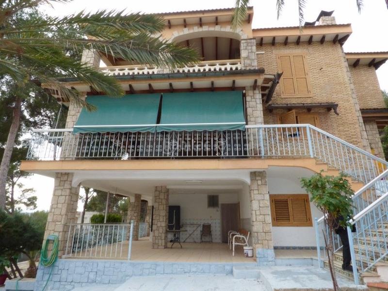 Foto 52834aef-f03c-4d30-a35f-7dadade1edcf. Xalet amb calefacció aparcament piscina a El Bosque Chiva