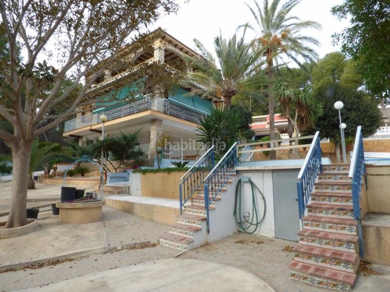 Foto 89405cdd-6b15-4f36-9fe5-f77e34c09590. Xalet amb calefacció aparcament piscina a El Bosque Chiva