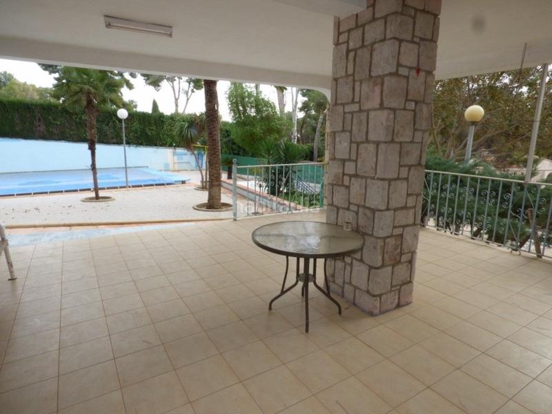 Foto c38a1dcc-0b0c-4225-9524-223e5ac6b3e8. Xalet amb calefacció aparcament piscina a El Bosque Chiva