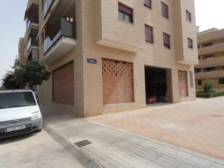 Rent Business premise in Metro - Auditorio. Se alquila local comercial en paiporta