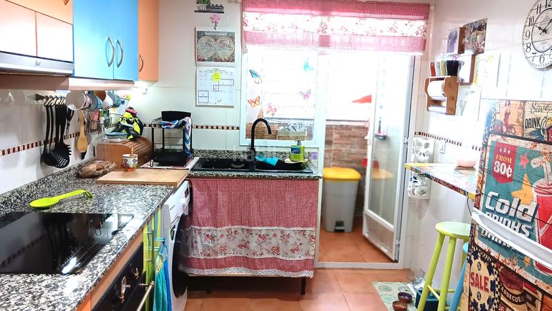 Foto b6db450e-26ac-45cf-8ffc-0da5f8ab65dd. Appartamento con parcheggio in Metro - Auditorio Paiporta