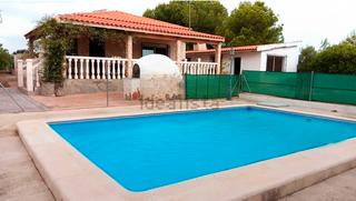 Xalet en Cheste. Se vende chalet en cheste