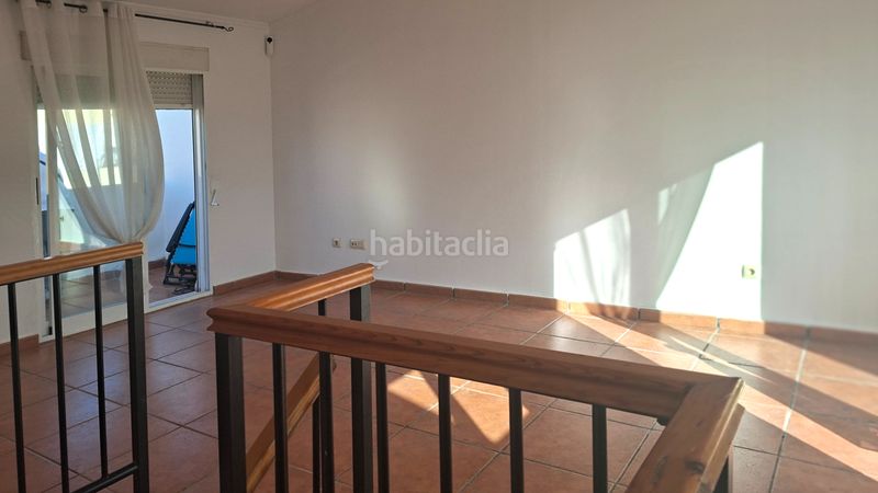 Foto a5248af2-0d38-4499-85fa-4b95018210a6. Casa adossada amb xemeneia aparcament a Massamagrell