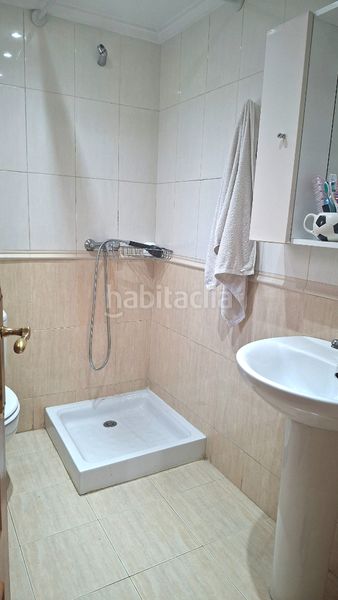 Foto a5fe1386-69c1-4377-9e32-79d4a1e2a909. Casa adossada amb xemeneia aparcament a Massamagrell
