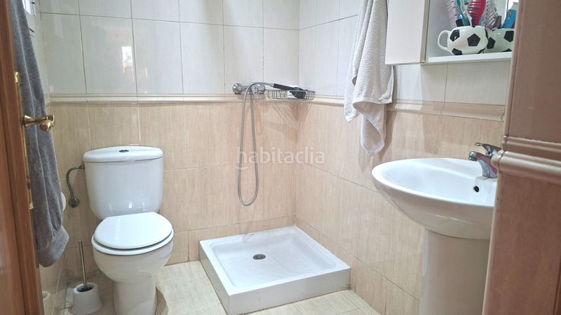 Foto a6abee74-4861-4135-bce5-db8559c1a3e0. Casa adossada amb xemeneia aparcament a Massamagrell