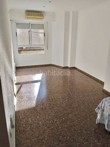 Foto c965ad9e-5501-42bd-a07a-d317ed0e743c. Pis a Algemesí