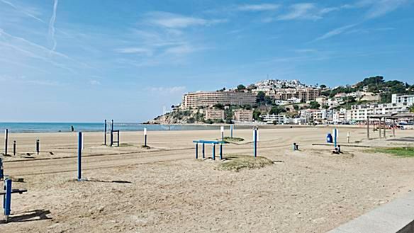 Foto c2ac05ee-4009-4583-ad91-3fd7c449e1ee. Xalet amb xemeneia aparcament piscina a Las Atalayas-Urmi-Cerro Mar Peñíscola