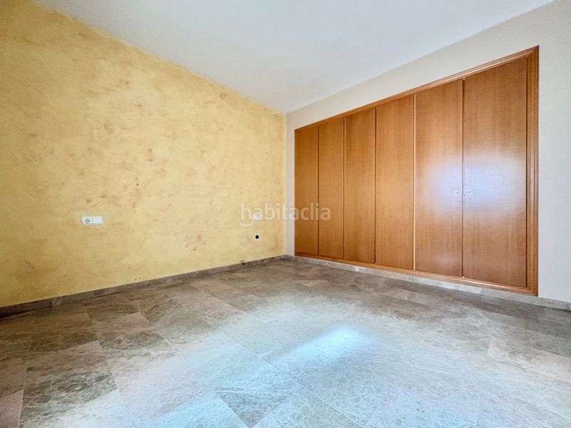 Foto b474f0d7-3d13-42b4-afdd-7171763b4061. Pis amb aparcament a Alfafar