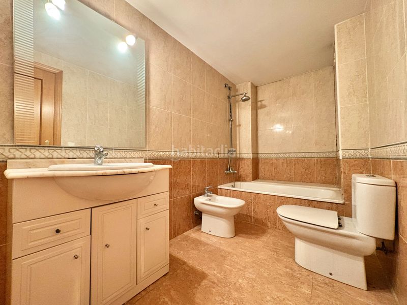 Foto fee988fa-633c-4d5e-89d8-adf0f30be847. Pis amb aparcament a Alfafar