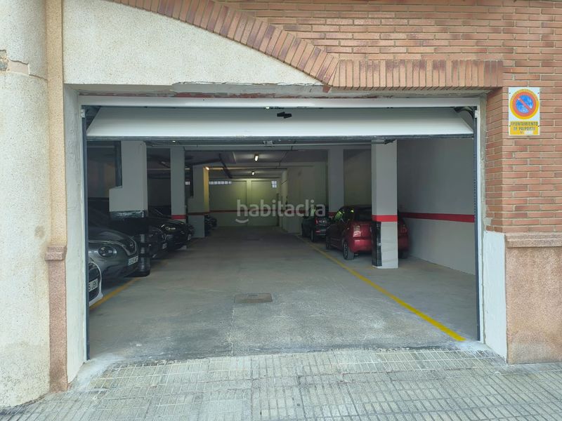 Foto 46749378-ac9e-4faa-91db-c427d40e93cc. Aparcament cotxe a Plaza Xúquer Paiporta