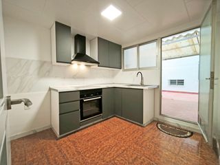 Rent Flat in Plaza Xúquer. Se alquila piso en paiporta