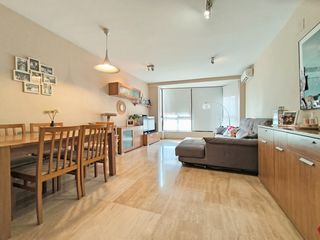 Appartamento in Plaza Xúquer. Se vende piso en paiporta