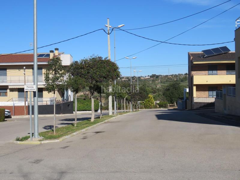 Foto fc610d82-37ae-4874-b788-d00975731907. Terreno residencial parcela esquinera en Masdenverge