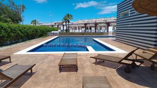 Semi detached house  Passeig riet del. Adosada urb. eucaliptus