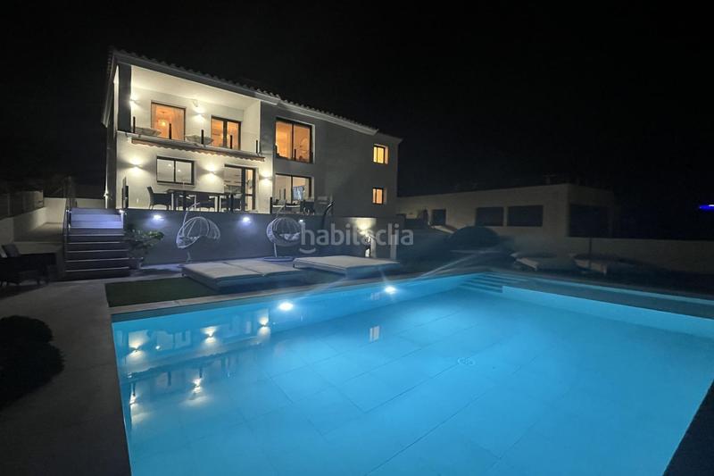 Foto 07484287-d094-4463-bf97-98d65e7e6a74. Chalet en passeig arenal exclusiva villa de lujo en primera línea de mar en Ampolla (L´)