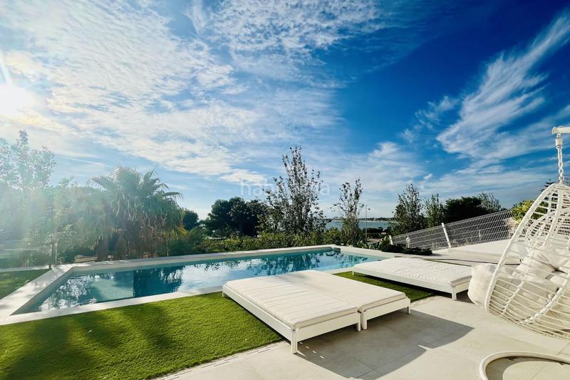 Foto 5fc1af29-a219-49c9-8e22-3db34300b5e5. Chalet en passeig arenal exclusiva villa de lujo en primera línea de mar en Ampolla (L´)