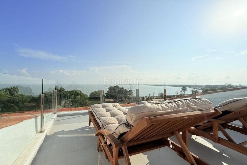 Foto 98a3fe56-cd17-4ca5-9a4d-37759e7f8eb2. Chalet en passeig arenal exclusiva villa de lujo en primera línea de mar en Ampolla (L´)