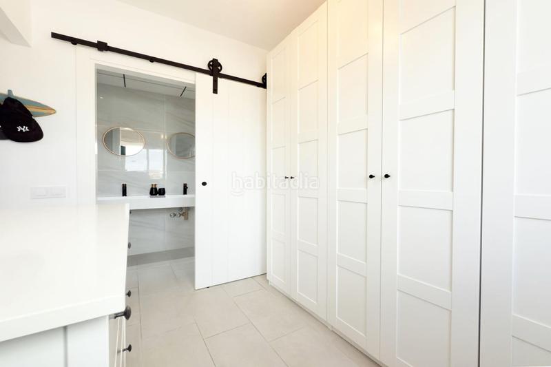 Foto a76f5953-eed6-4f9b-aabe-767199cd4ab9. Chalet en passeig arenal exclusiva villa de lujo en primera línea de mar en Ampolla (L´)