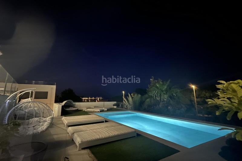 Foto f53b4ce3-1b26-49fe-bdcf-ad1cde3ab0a8. Chalet en passeig arenal exclusiva villa de lujo en primera línea de mar en Ampolla (L´)