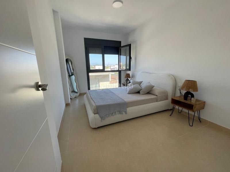 Foto db8ae359-1328-4d17-a93e-6fc01df125b1. Etagenwohnung in Grau - Quintanes Amposta