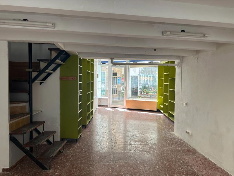 Foto 4e6eb8dc-316c-42f8-a4ec-39038e333392. Edificio  ideal inversores en Casc Antic Amposta