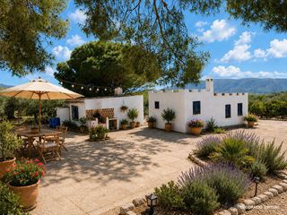 Bauernhof in Freginals. Finca rústica con casa
