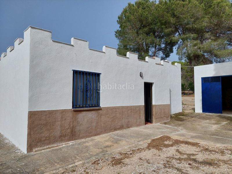 Foto d3d9da69-40c1-4a4b-83fe-dd552055af06. Masia amb aparcament a Freginals