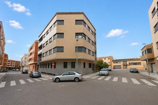 Appartement  Carrer freginals. Piso zona valletes