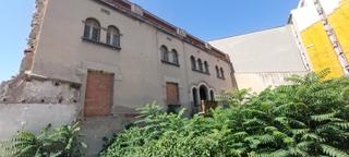 Casa a Carrer de sant antoni de baix 74. Casa en venda a igualada