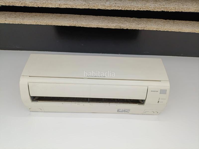 Foto cb067ba7-6278-43ea-8b9a-68a1cbd56cbf. Lloguer local comercial a carrer nou 3 a Centre Igualada