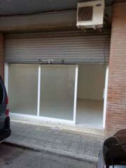 Lloguer Local Comercial  Carrer del bisbe torres i bages. Local en zona molt tranquil·la