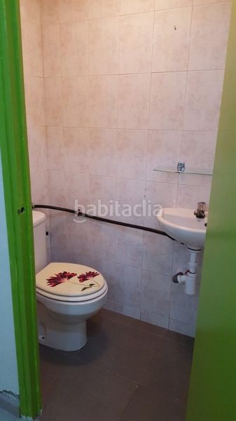 Foto f48eb35b-9803-4478-9c49-8f58db9e4277. Alquiler local comercial en carrer de l'argent 22 local de lloguer al carrer argen en Igualada