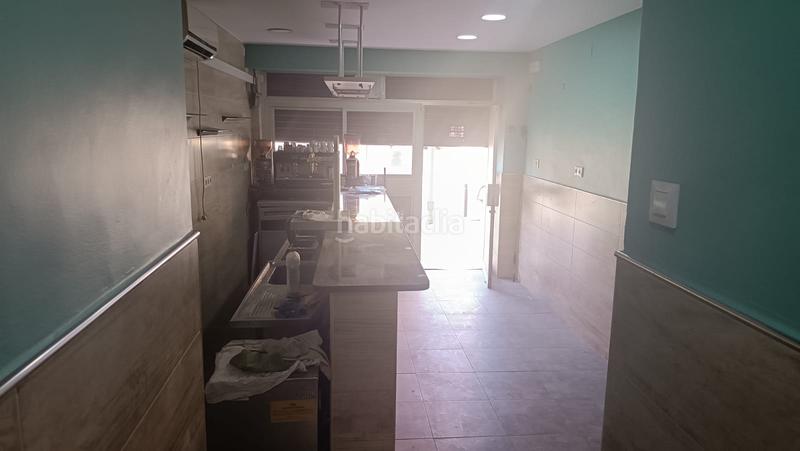 Foto 1a0e60d6-91e2-46d4-a2e9-22b6e8379100. Local commercial avec chauffage dans Singuerlín Santa Coloma de Gramenet