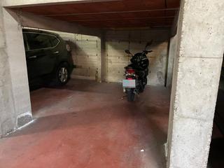 Aparcament cotxe  Carrer de l'abat escarré. Parking en blanes